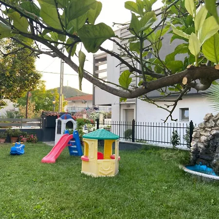 Nana 2 Pefkochori